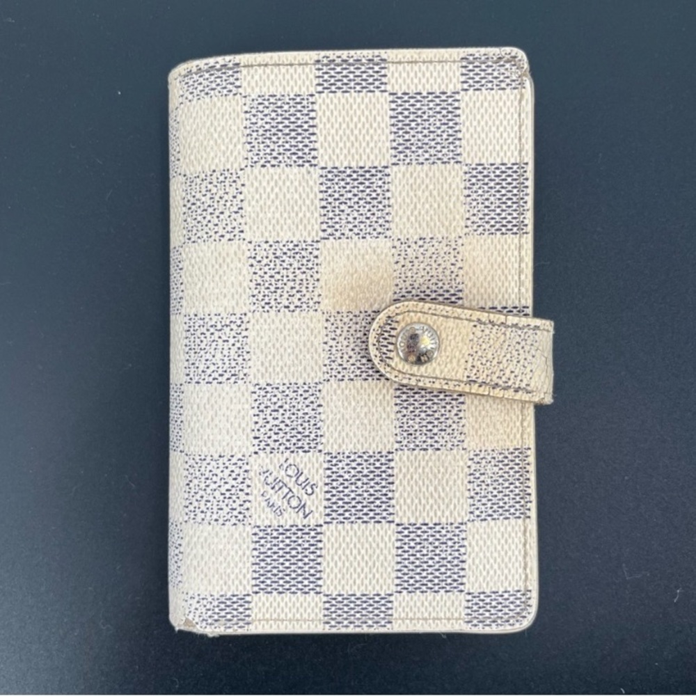 ✨Authentic Louis Vuitton White Damier Leather Wallet